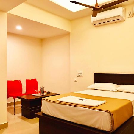 Cosmo Lodge Mangaluru Exterior foto