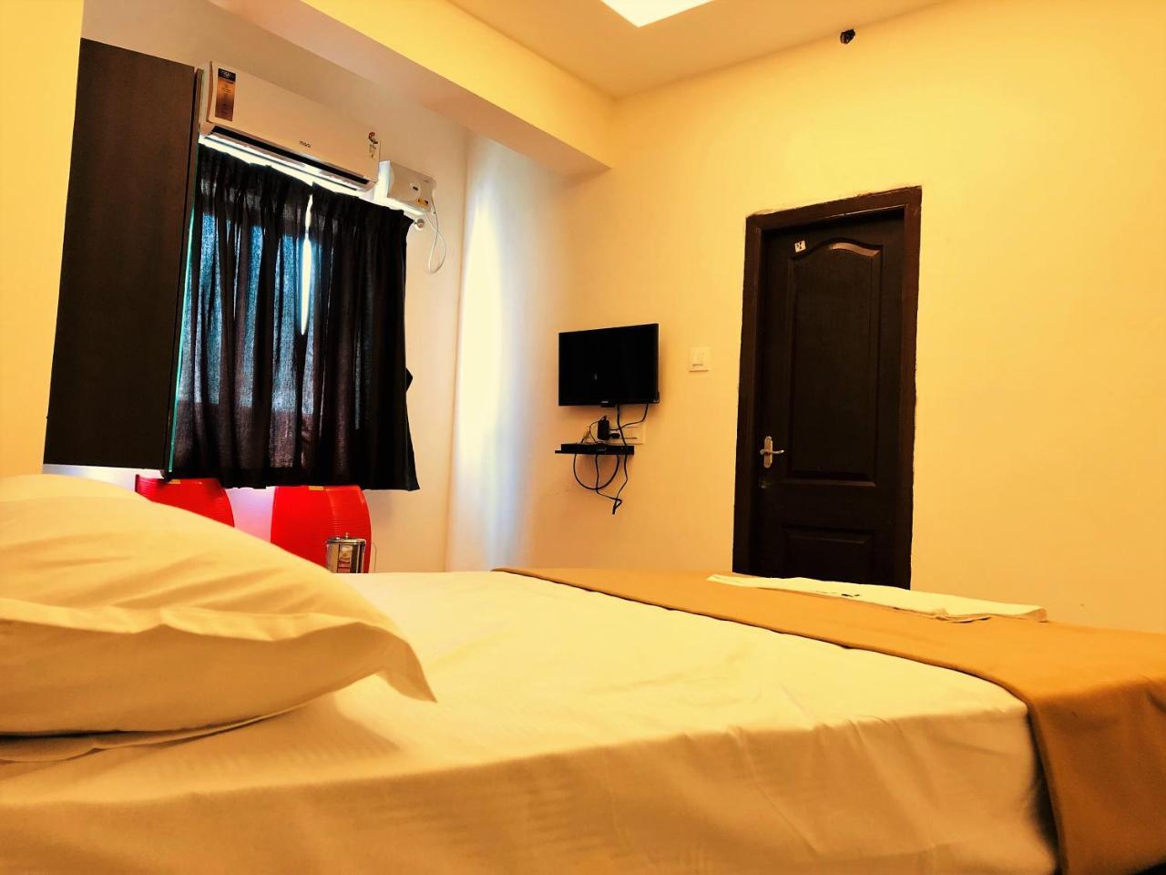 Cosmo Lodge Mangaluru Exterior foto