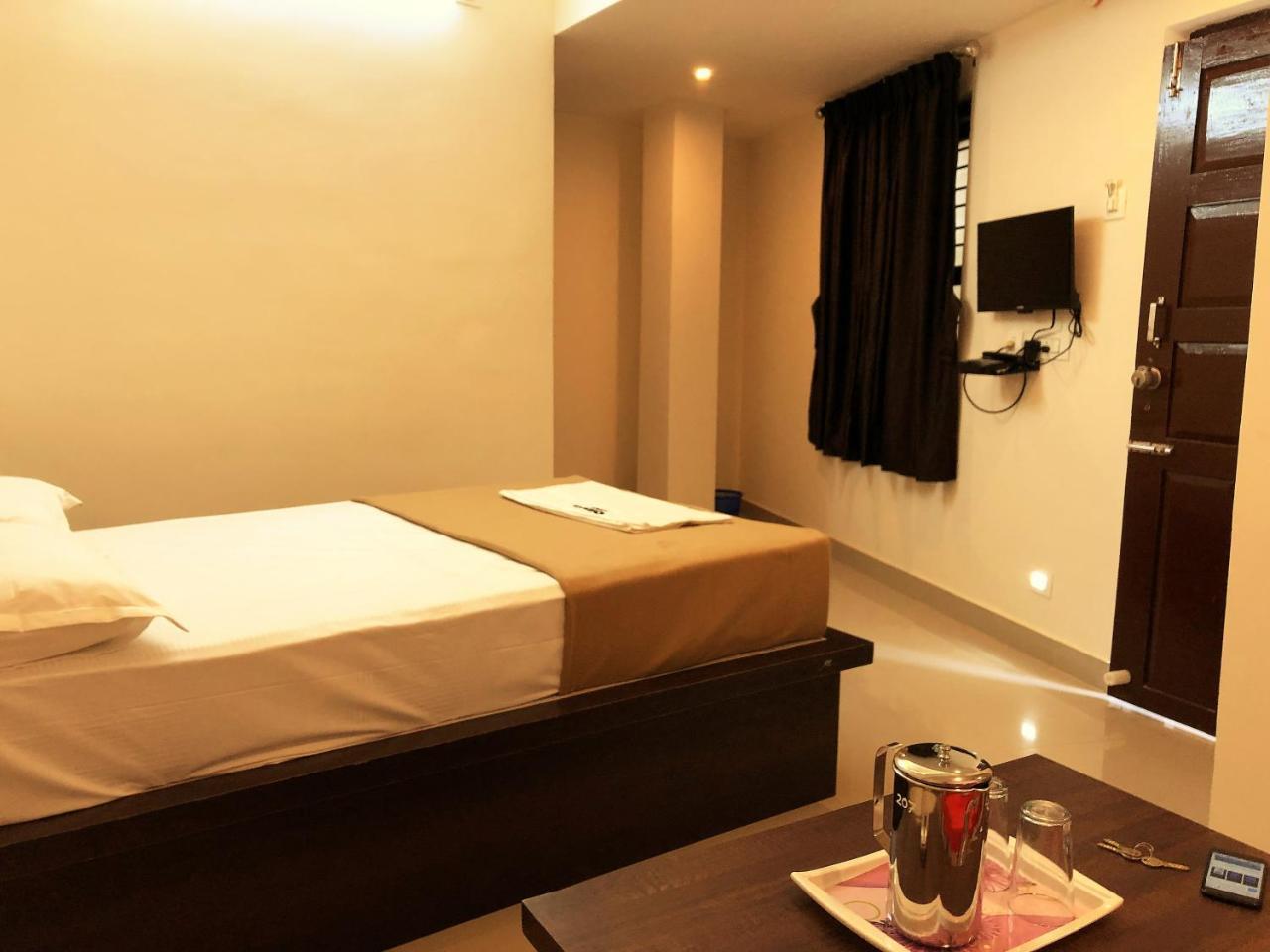 Cosmo Lodge Mangaluru Exterior foto